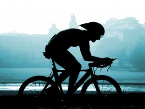 triathlon-training-biker